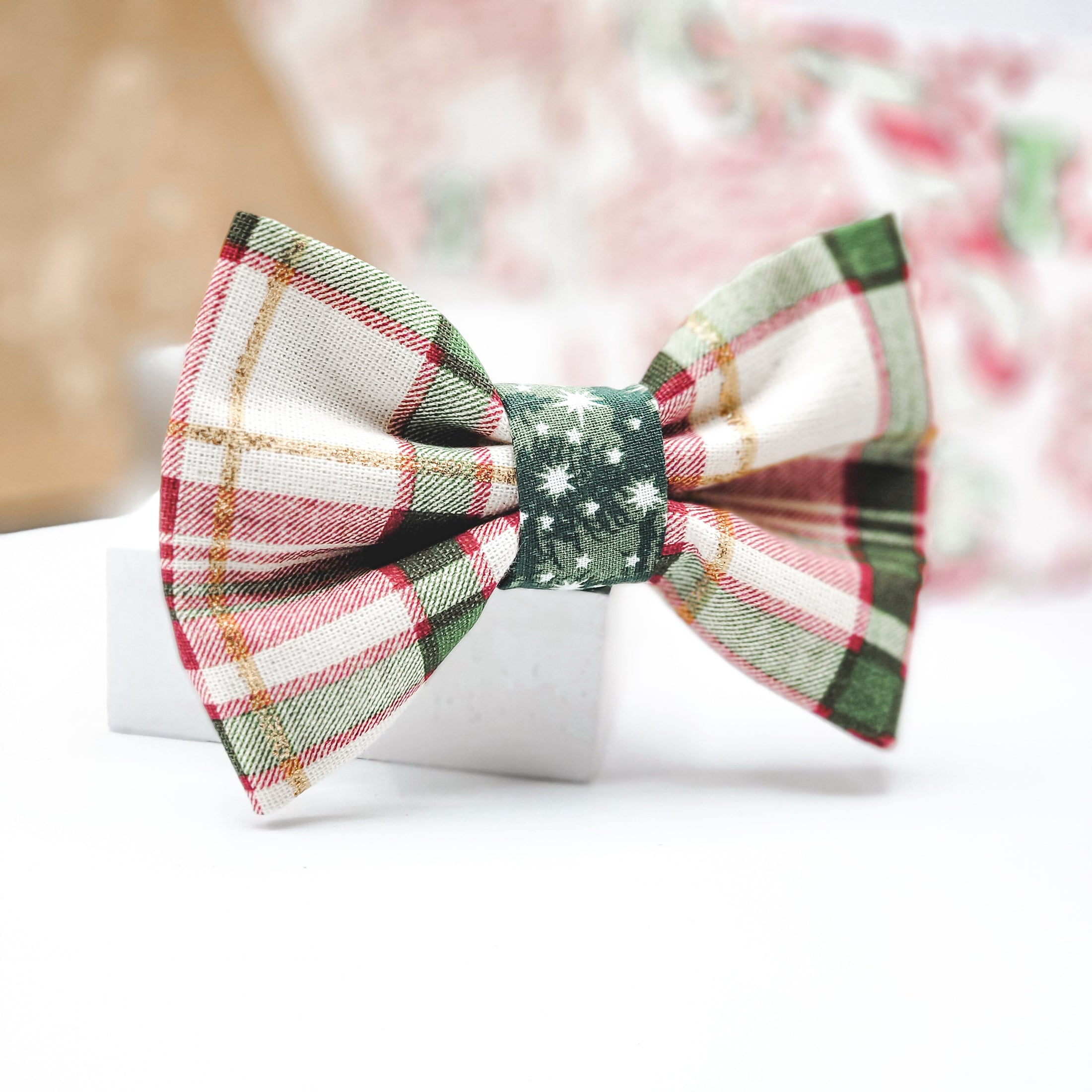 Berry Merry Bowtie