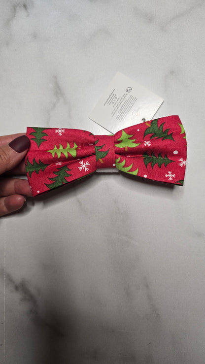 Christmas Tree Obsession Bowtie