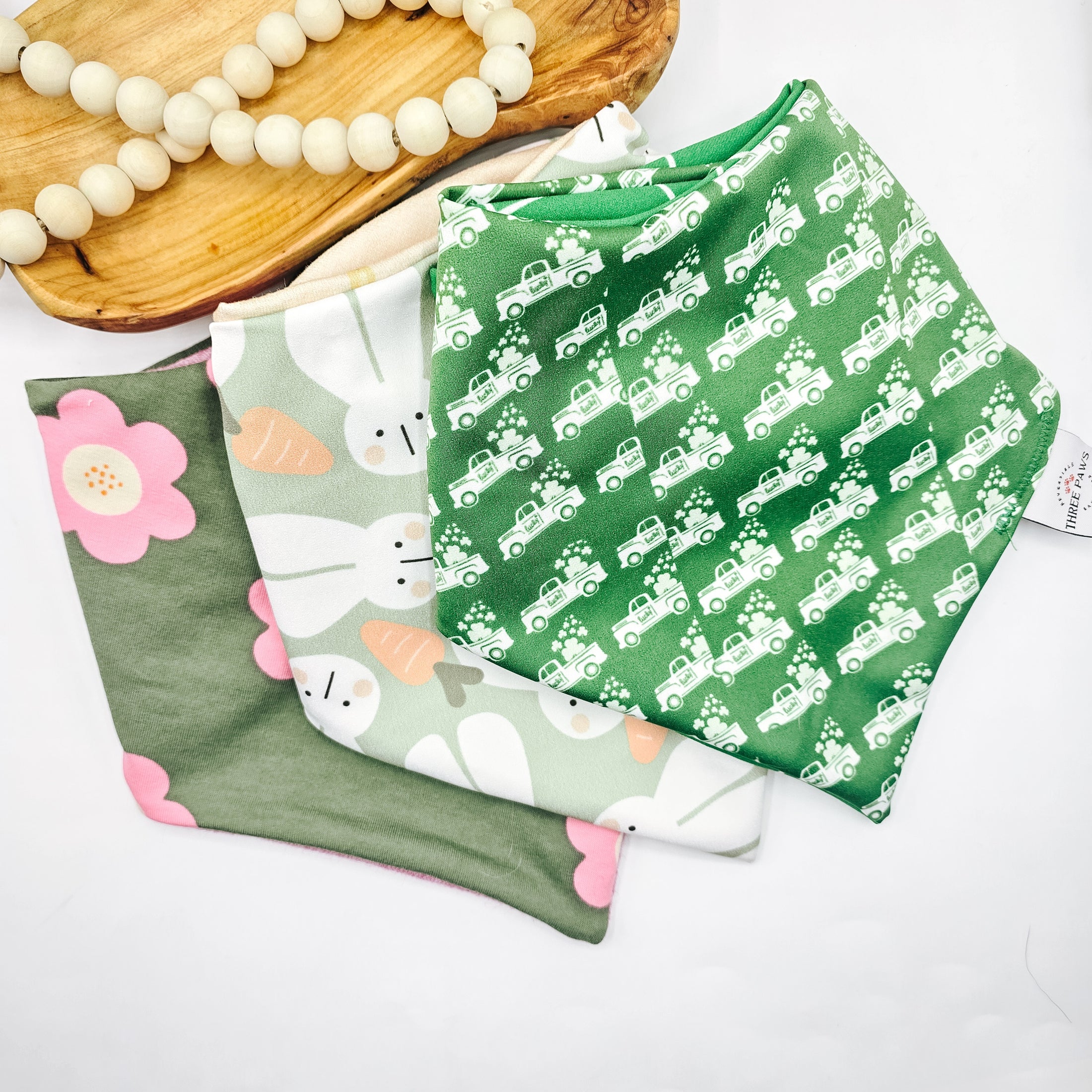 Pup Seasonal Bandana Box